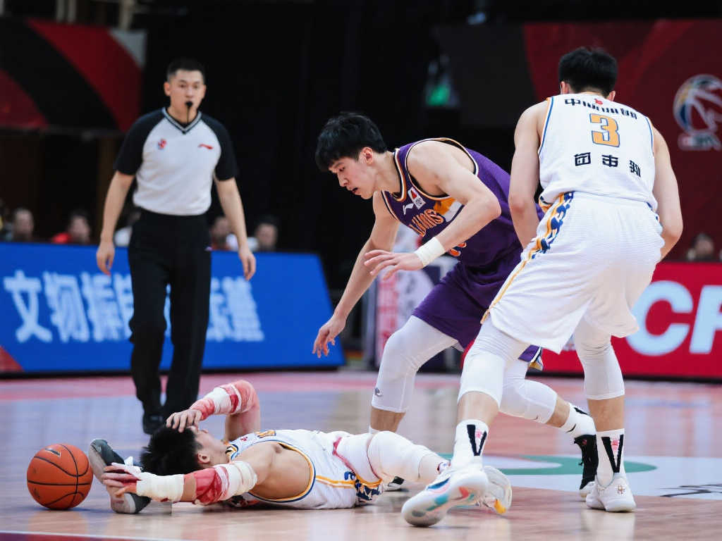 他不仅是大 他不仅是大